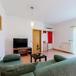 Pino Apartman Pula