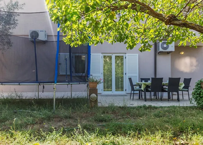 Apartament Pino Pula