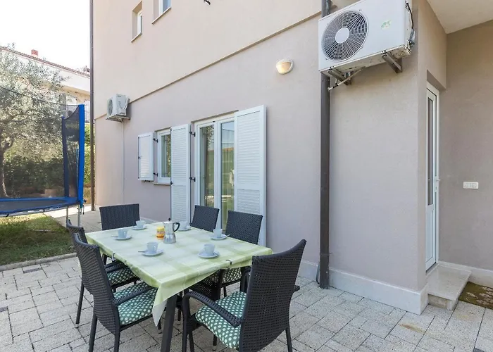 Pino Apartman *
